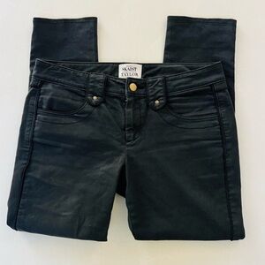 Skaist Taylor Black Low Rise Skinny Crop Pants 27